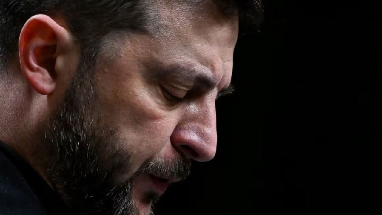 Zelensky nën presion  Marrëveshje e dyshimtë ose asnjë marrëveshje