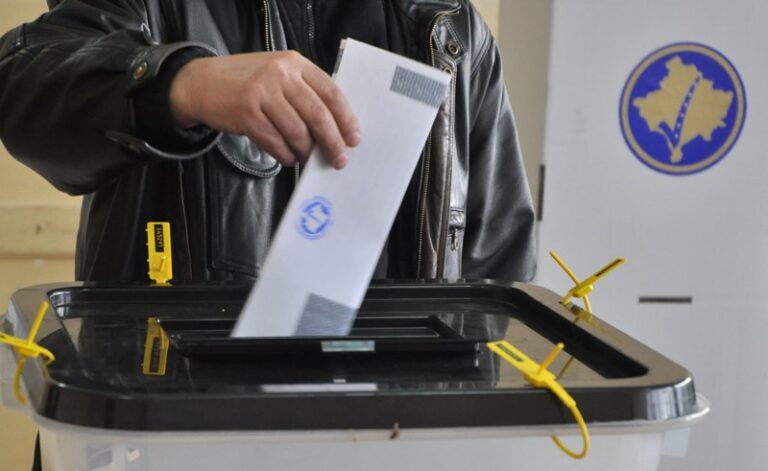 Sot raundi i dytë i zgjedhjeve lokale në Kosovë, në 18 komuna vota e balotazhit do të përcaktojë fituesit