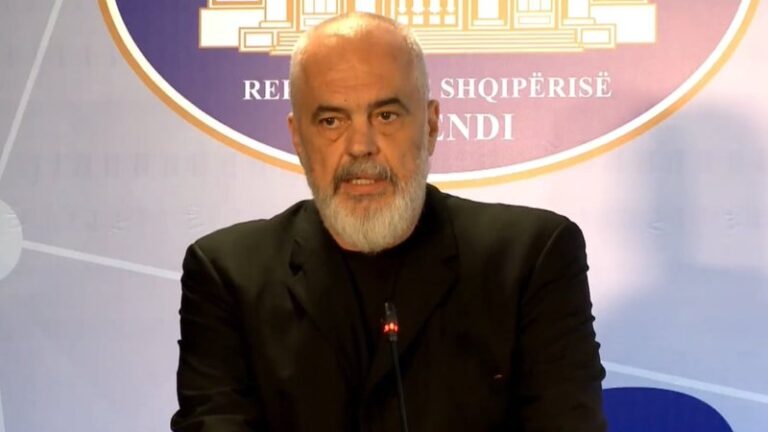 Vendimi i PS: Familjarët e deputetit socialist, të punësuar në shtet, duhet të japin dorëheqjen. Ose deputeti humb mandatin!