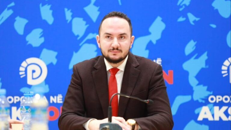 Berisha mungoi në votimet për rendin e ditës, Salianji: Akt tradhtie, po bën teatër politik