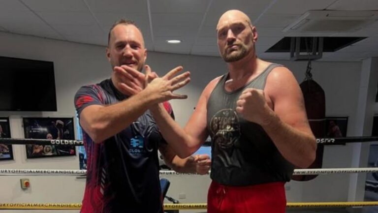 Stërvitje me legjendën Tyson Fury, boksieri Hysa: Jemi në rrugën e duhur për titullin e botës