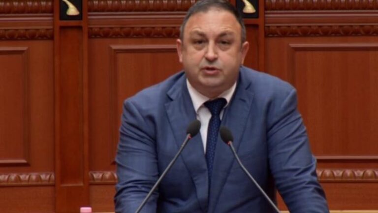 Mocion me debat për 11 Majin, Hoxha: PD thotë se u vodhën për të mos pranuar se nuk janë alternativë qeverisëse