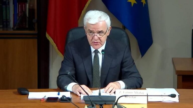 Deputeti i PS, Xhafaj kundër arnimit pa analizë! Gjyqtarët kërkojnë të dalin 75 vjeç në pension