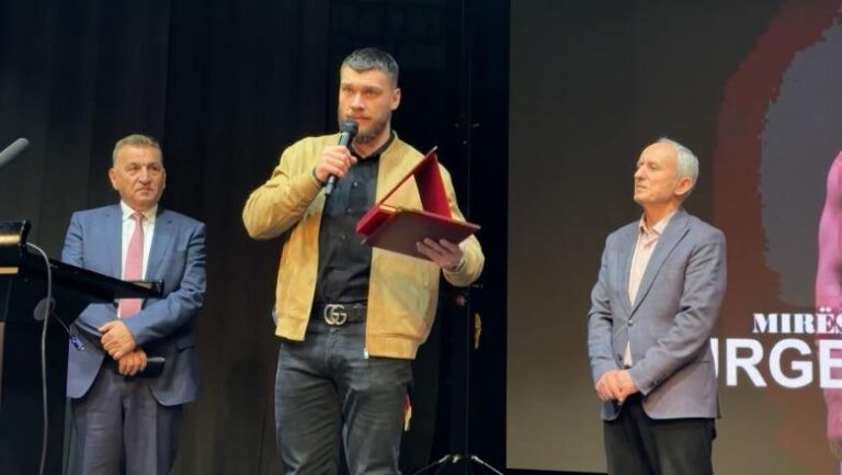 Lezha shpall ”Qytetar Nderi” Jurgen Uldedajn, kampion bote në IBO: Kemi akoma rrugë për të bërë