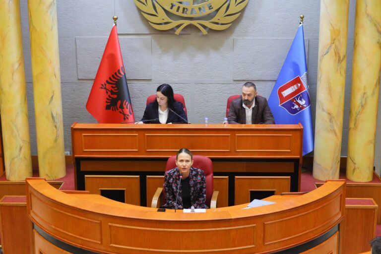 Bashkia Tiranë miraton buxhetin për vitin 2026, kryetarja Ristani: Jemi afirmuar si qyteti i të ardhmes urbane