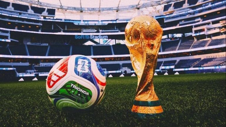 FIFA vendos pushime të detyrueshme për hidratim në Kupën e Botës 2026