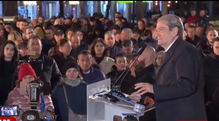 Berisha pagëzon rrugën përpara Kryeministrisë si ”Sheshi i Lirisë”: Kemi një mision të madh