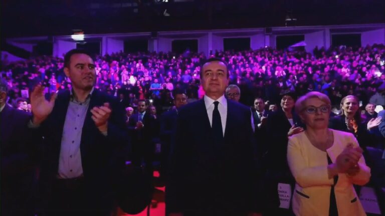 Çelet fushata në Kosovë, premtime për rritje pagash dhe pensionesh
