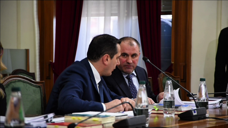 USB me provat e SPAK për Ballukun, anëtarët e Këshillit i marrin të pasigluara
