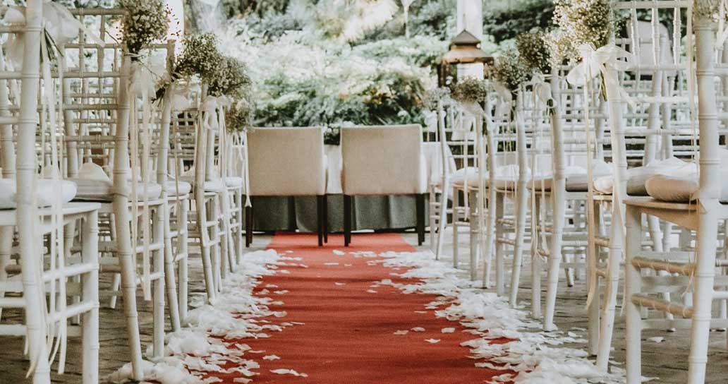 Ambasada amerikane pretenduesve që synojnë SHBA të  Mashtrimi për martesë është një krim federal në Shtetet e Bashkuara