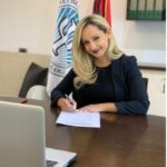 Valbona Treska, psikologia që nderon Shqipërinë në takimet ndërkombëtare