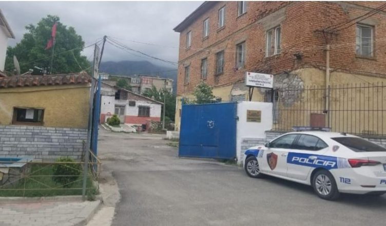 Ndryshime në polici  ikën nga drejtimi shefi i komisariatit të Kolonjës