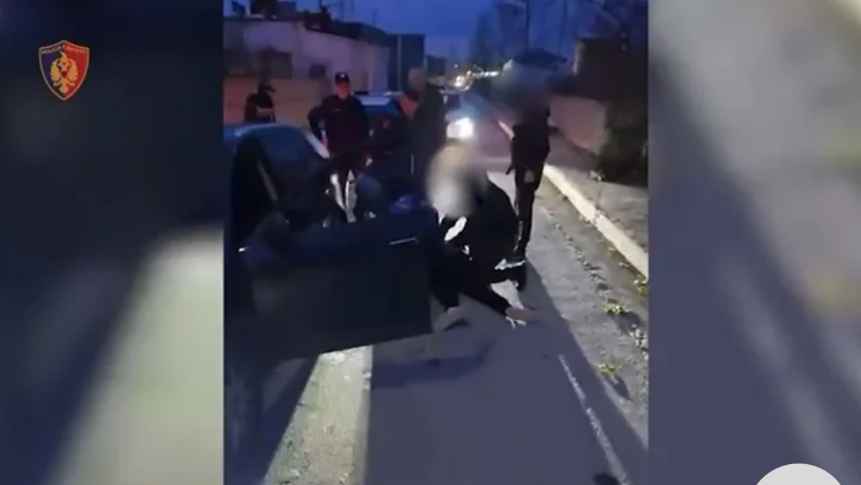 Rrjeti i shpërndarjes së drogës në Tiranë  Gjykata lë në burg 21 persona