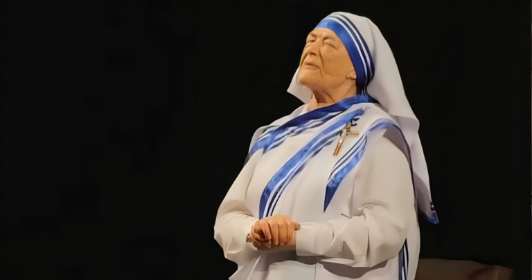 Monodrama “And’rrra e Nan’ Terezës – Njerëzorja Hyjnore”, bëhet realitet magjepsës nga Justina Aliaj në Teatrin “Migjeni”
