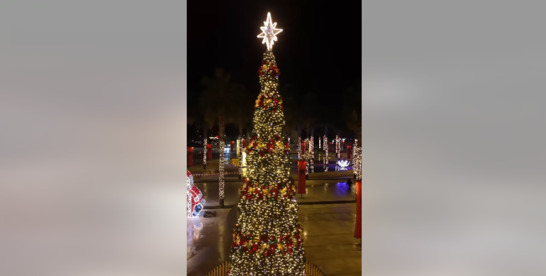 Durrësi ndez dritat e festave, nis atmosfera e dhjetorit, Rama poston videon magjike