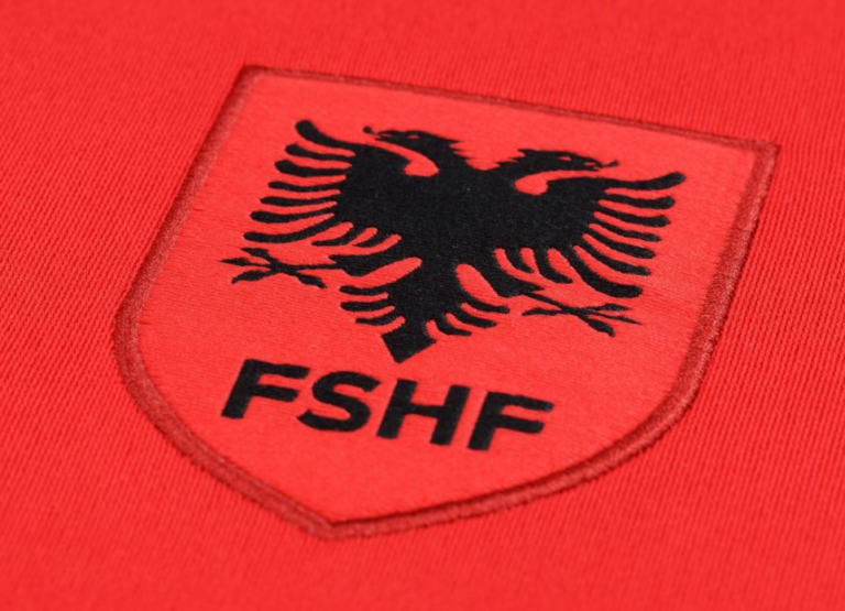 FSHF gjobit Elbasanin dhe Flamurtarin, masë edhe për zyrtarin e Vorës