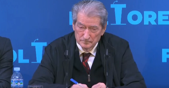 Berisha sulmon nga Mirdita  Ervin Salianjin 