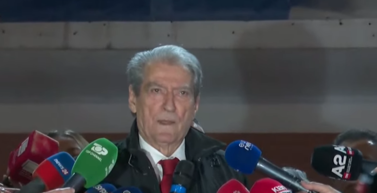Pas protestës Berisha shkon në selinë blu: Aksioni do të vijojë deri në largimin e Ramës