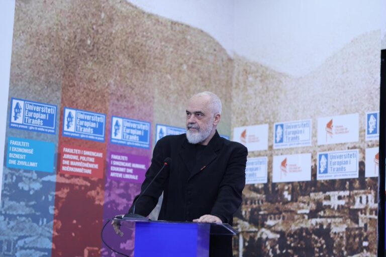 Fjala e plotë, Rama në prezantimin e librit të Christopher Hill: I vetmi ambasador që ka kuptuar Ballkanin