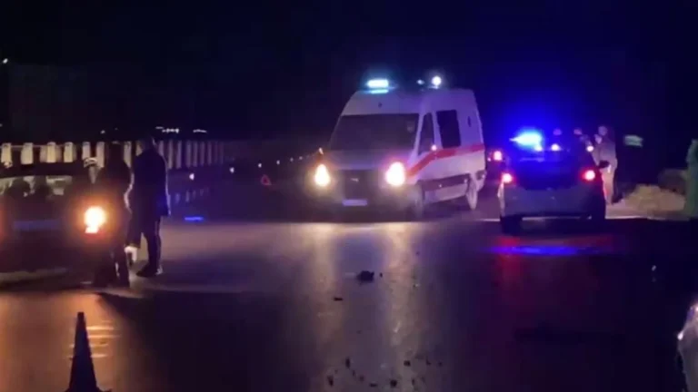 Aksident fatal në aksin Qafë Thanë–Librazhd, 64-vjeçarja ndërroi jetë