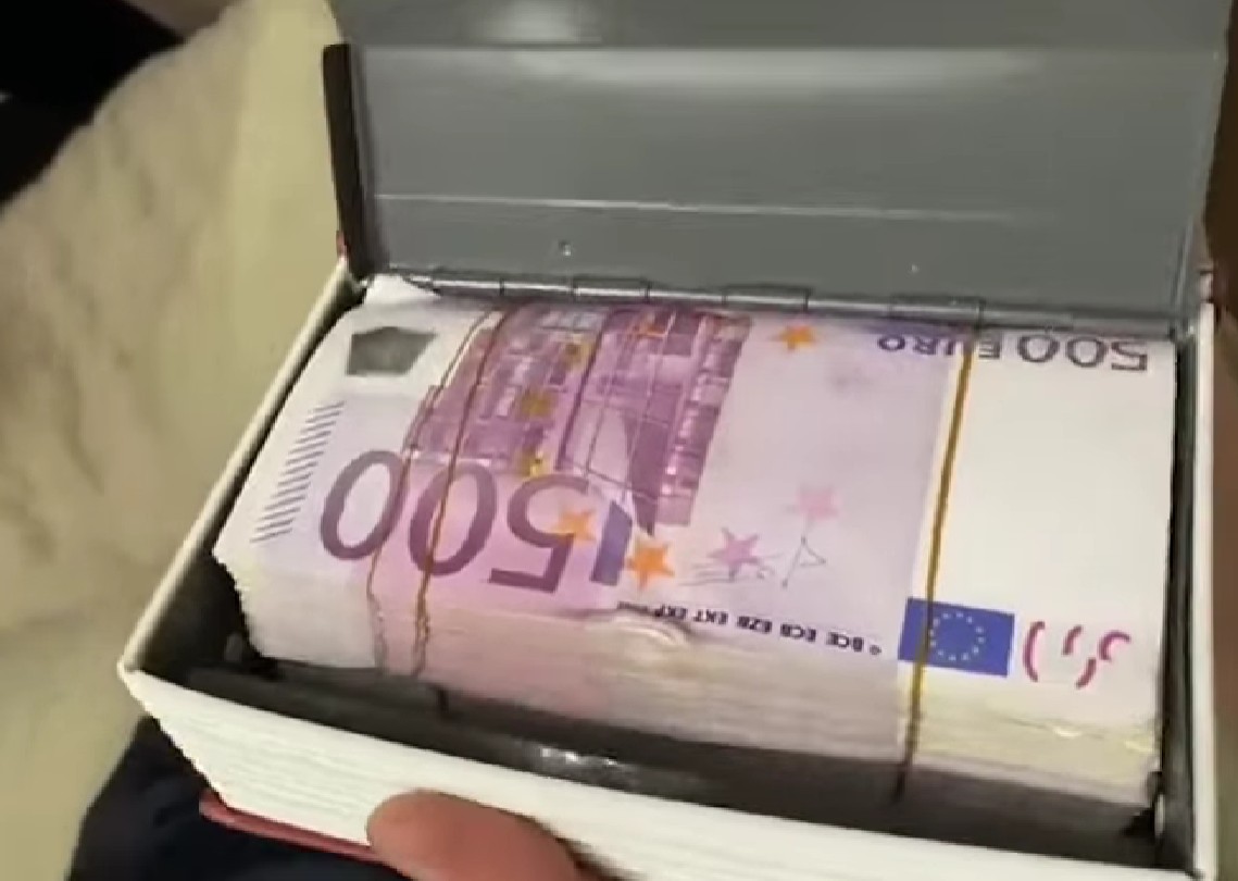 SPAK reagim zyrtar për arrestimet në Fushë Krujë  Sekuestrohen mbi 400 mijë euro  Rolex e makina luksoze