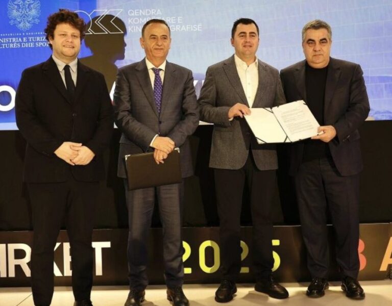 Elbasani drejt rijetësimit të kinemasë publike, kryebashkiaku Llatja dhe ministri Gonxhja nënshkruajnë marrëveshjen