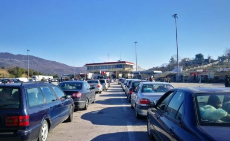 Lejohen vetëm emergjencat. Bllokohet sërish aksi rrugor Kakavijë-Janinë