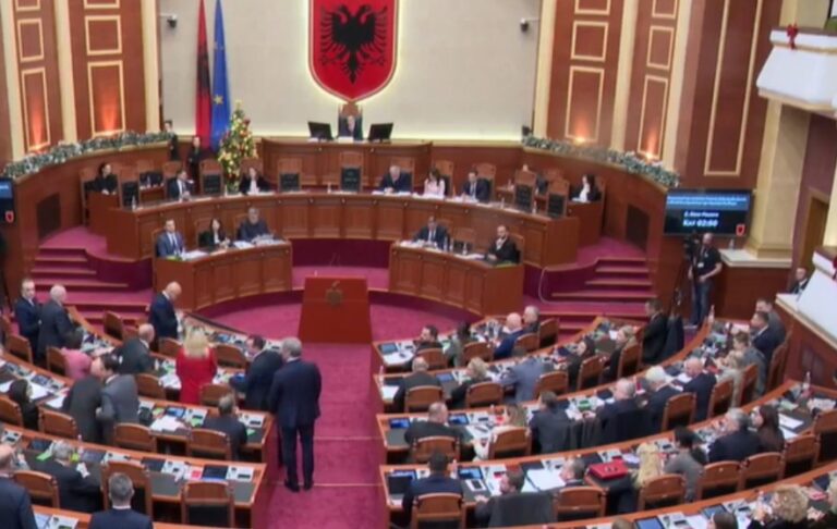 Sot Kuvendi në seancë plenare, çfarë pritet të diskutohet? Rendi i ditës