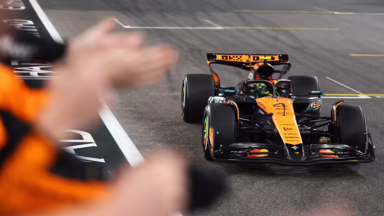 F1/ Verstappen triumfon në Abu Dhabi, por kampioni i ri i Botës është Norris