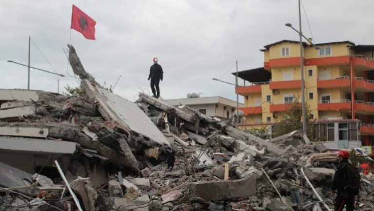Qeveria miraton mbi 220 mln lekë për rindërtimin e banesave të dëmtuara nga tërmeti në Durrës dhe Shijak