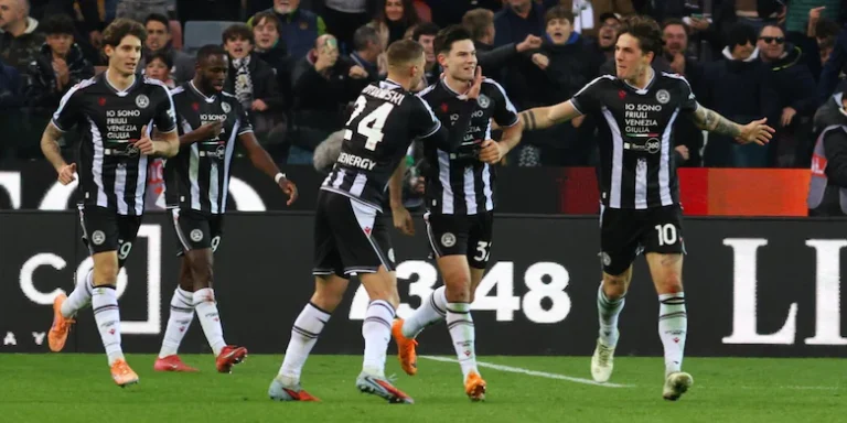 Udinese i shkakton një tjetër humbje Napolit të Contes në Seria A