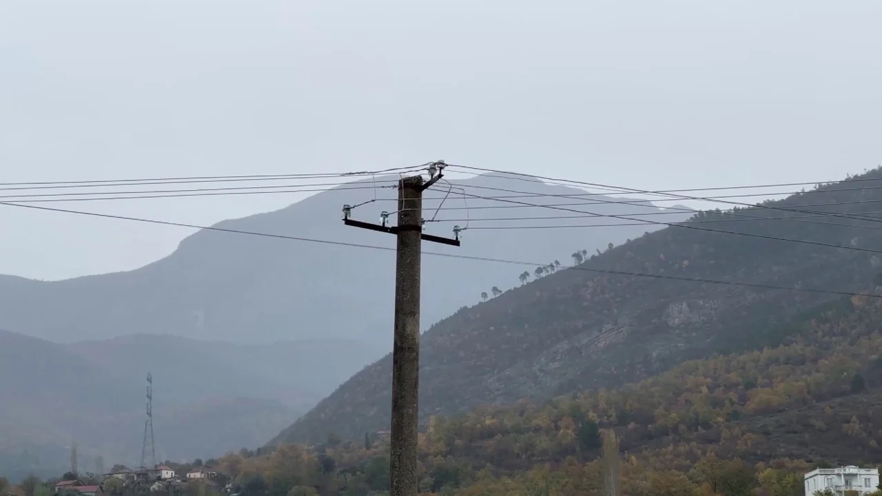 Energjia shpesh ndërpritet në disa fshatra të Lezhës  banorët në shqetësim