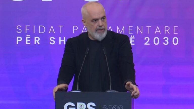 Mbledhja e grupit të PS, Rama: Po përpiqemi të negociojmë me BE plotësimin e kushteve deri në 5 vite pas anëtarësimit
