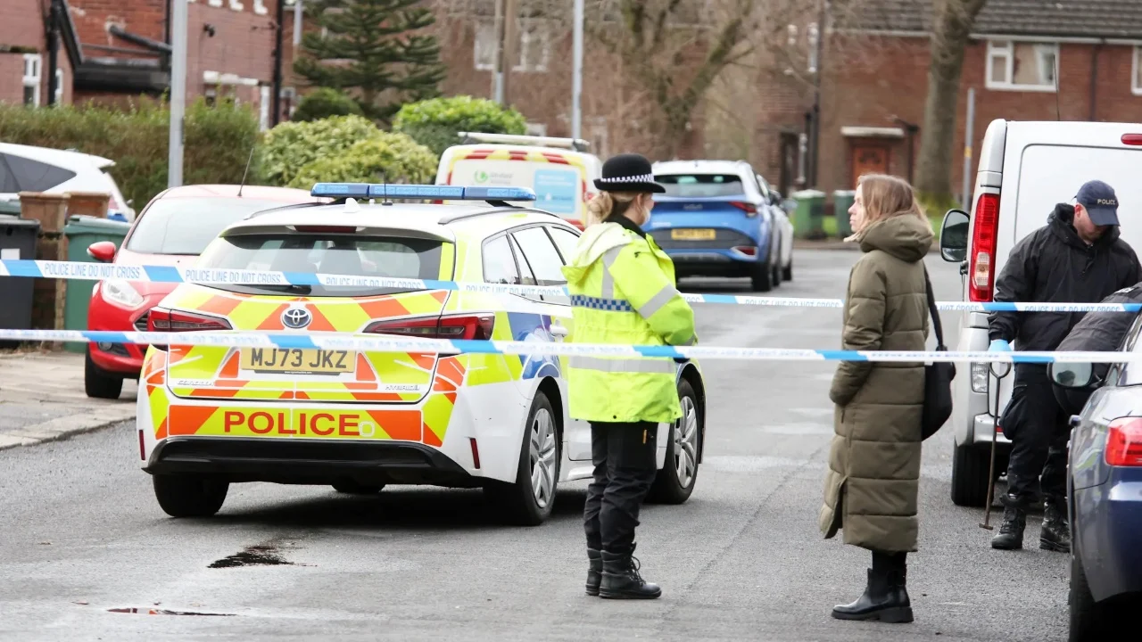 Pesë minuta para ndërrimit të viteve gjendet i vrarë me thikë një person  arrestohet një çift i ri