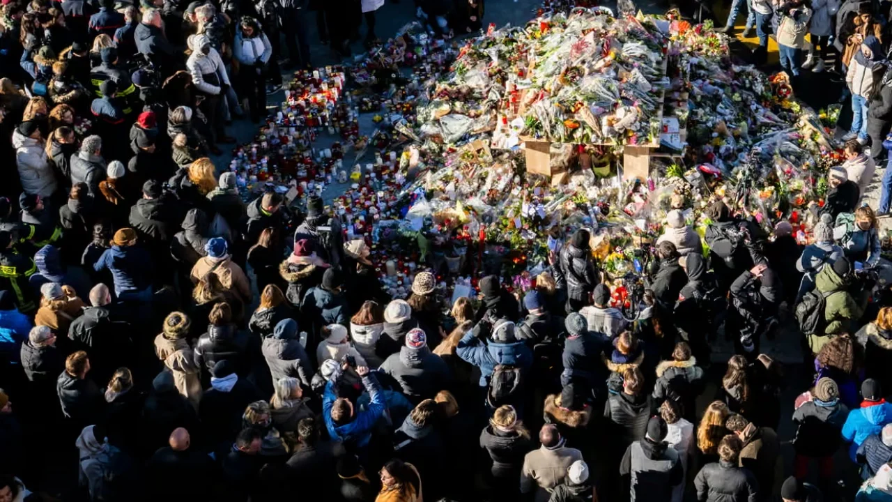 Tragjedia në Crans Montana  24 nga 40 viktimat e zjarrit identifikohen  mes tyre të mitur nga Italia  Zvicra  Franca dhe Turqia