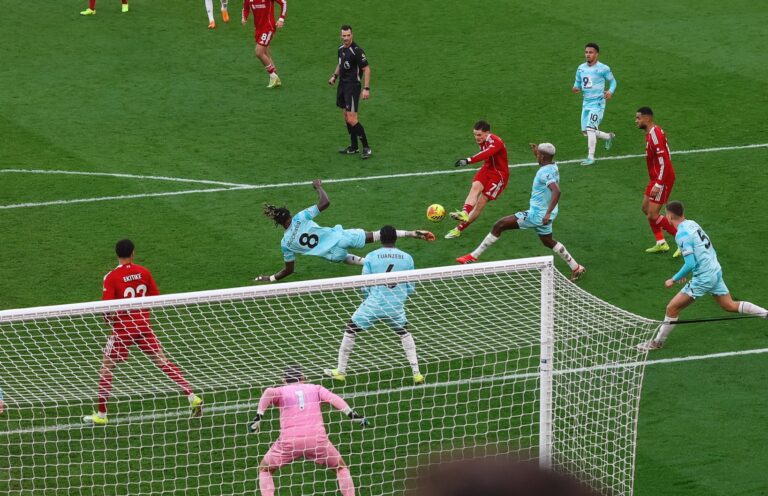 Broja me shokë i marrin pikë Liverpool