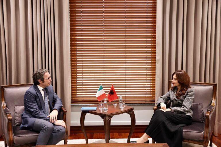 Ministrja Spiropali me ambasadorin e Italisë: Më 18 shkurt Tirana mirëpret Forumin e Korridorit VIII