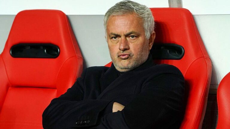 Mourinho detyron lojtarët e Benficës të flenë në qendrën stërvitore pas humbjes