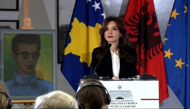 Spiropali në ceremoninë e 90-vjetorit të lindjes së Kadaresë: Ambasadori shpirtëror i shqiptarisë në botë