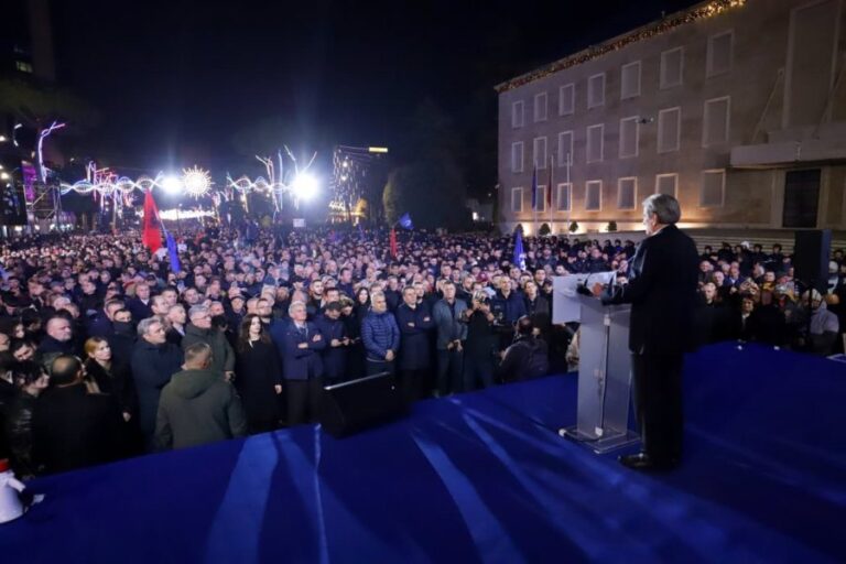 Nesër protesta e PD, Policia thirrje qytetarëve: Distancohuni nga dhuna!