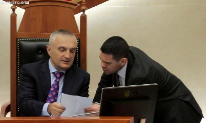 Ilir Meta  𝐀𝐫𝐛𝐞𝐧 𝐀𝐡𝐦𝐞𝐭𝐚𝐣  𝐧𝐣𝐞̈ 𝐥𝐮𝐟𝐭𝐞̈𝐭𝐚𝐫 𝐩𝐞̈𝐫 𝐭𝐞̈ 𝐚𝐫𝐝𝐡𝐦𝐞𝐧 𝐞 𝐒𝐡𝐪𝐢𝐩𝐞̈𝐫𝐢𝐬𝐞̈