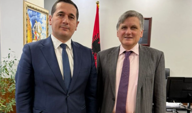 Ambasadori Terran takim me Klodjan Brahon: Bashkëpunim në luftën kundër korrupsionit dhe krimit të organizuar