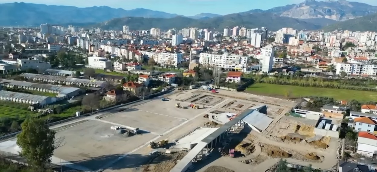 Rama prezanton projektin  Dua të luaj   22 mijë m² hapësirë e re rekreative në Elbasan