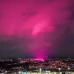 Çfarë shkaktoi qiellin rozë vezullues në Mbretërinë e Bashkuar gjatë stuhisë së dëborës?