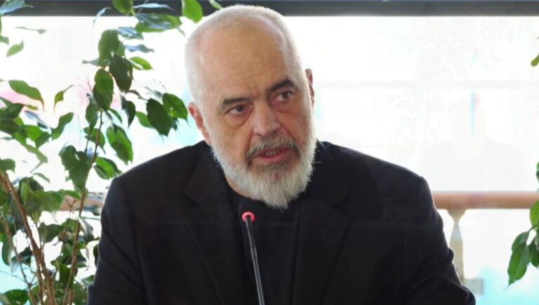 Kryeministri Rama flet për përmbytjet: Ndryshimet klimatike dhe mbetjet plastike, sfidat tona të përbashkëta