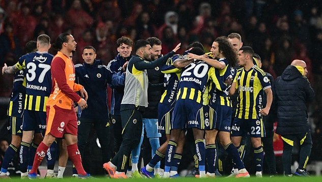 Fenerbahce triumfon pastër ndaj Galatasaray në finalen e Superkupës së Turqisë