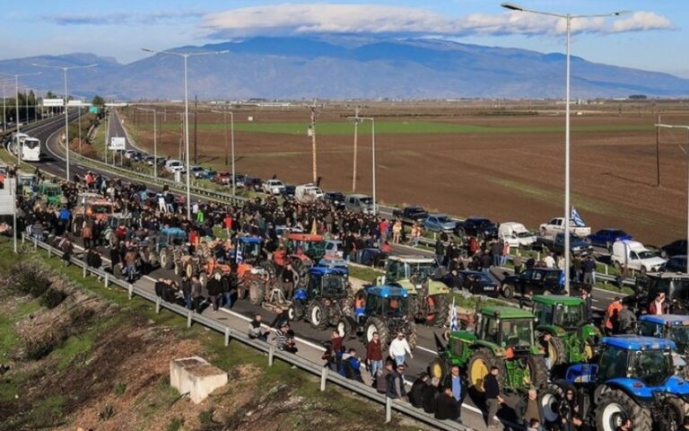 Nuk ndalen protestat e fermerëve grekë, bllokohet për 48 orë aksi Kakavijë-Janinë