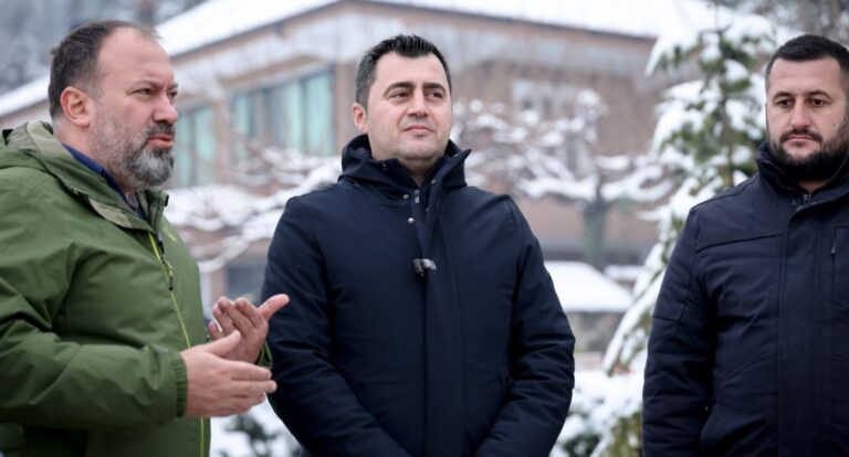 Llatja dhe Mazniku në Gjinar: Angazhim maksimal për rrugët, shërbimet dhe turizmin dimëror