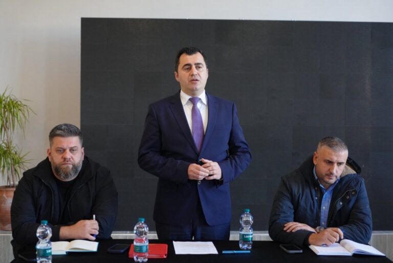 Bashkia Elbasan drejt një zgjidhjeje afatgjatë për menaxhimin e mbetjeve organike
