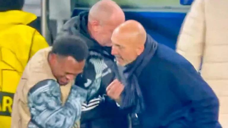 Spalletti i jep një shuplakë Openda-s për ta zgjuar dhe bën sherr me tifozët (VIDEO)